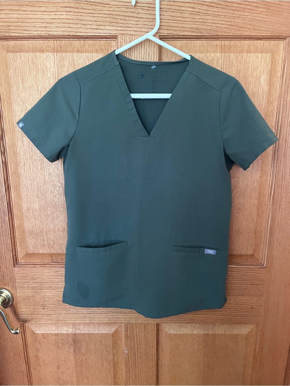 FIGS Women's V-Neck Scrub Top in Olive Green
